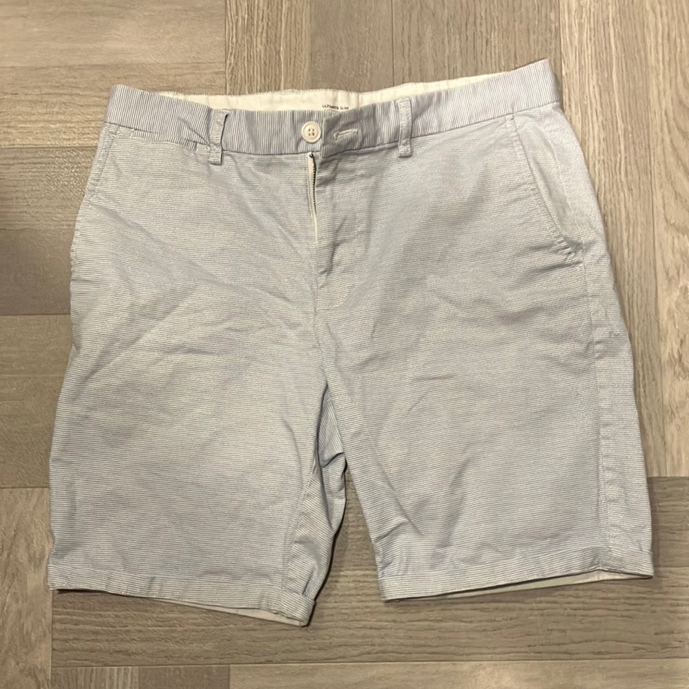 Old Navy Striped Ultimate Slim Shorts